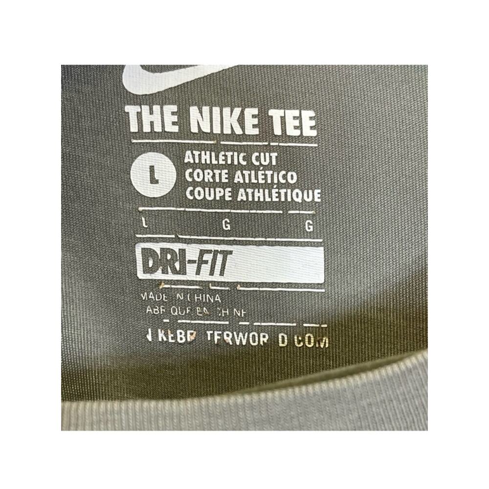 The Nike Tee, Basketball Athletic Cut. Size Large. Good used condition! - Picture 3 of 7